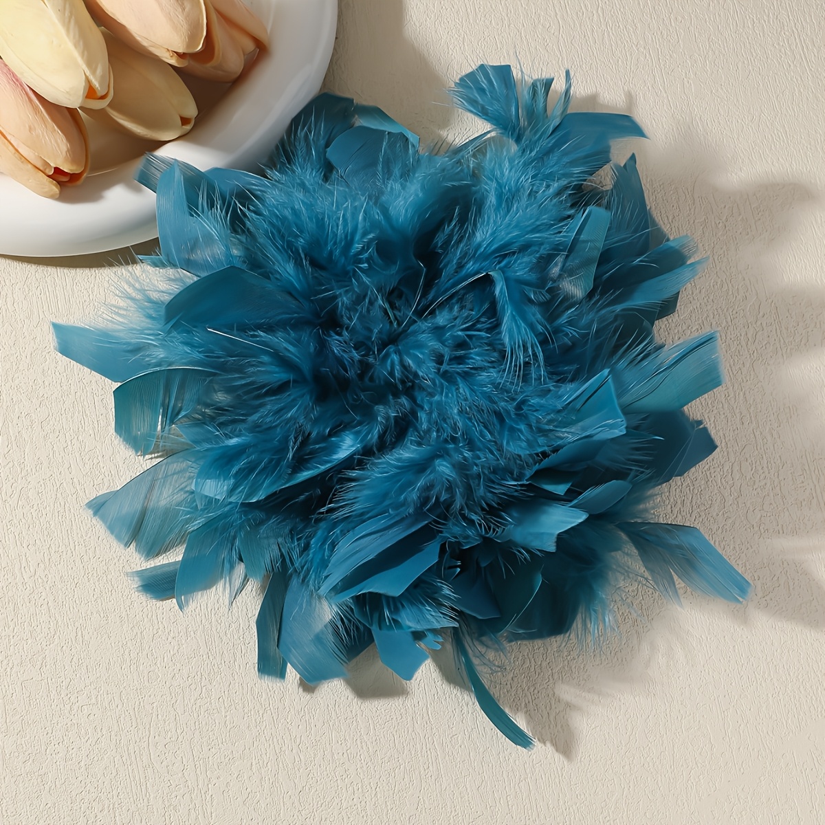 Vintage Elegant Hand-Woven Artificial Feather Brooch