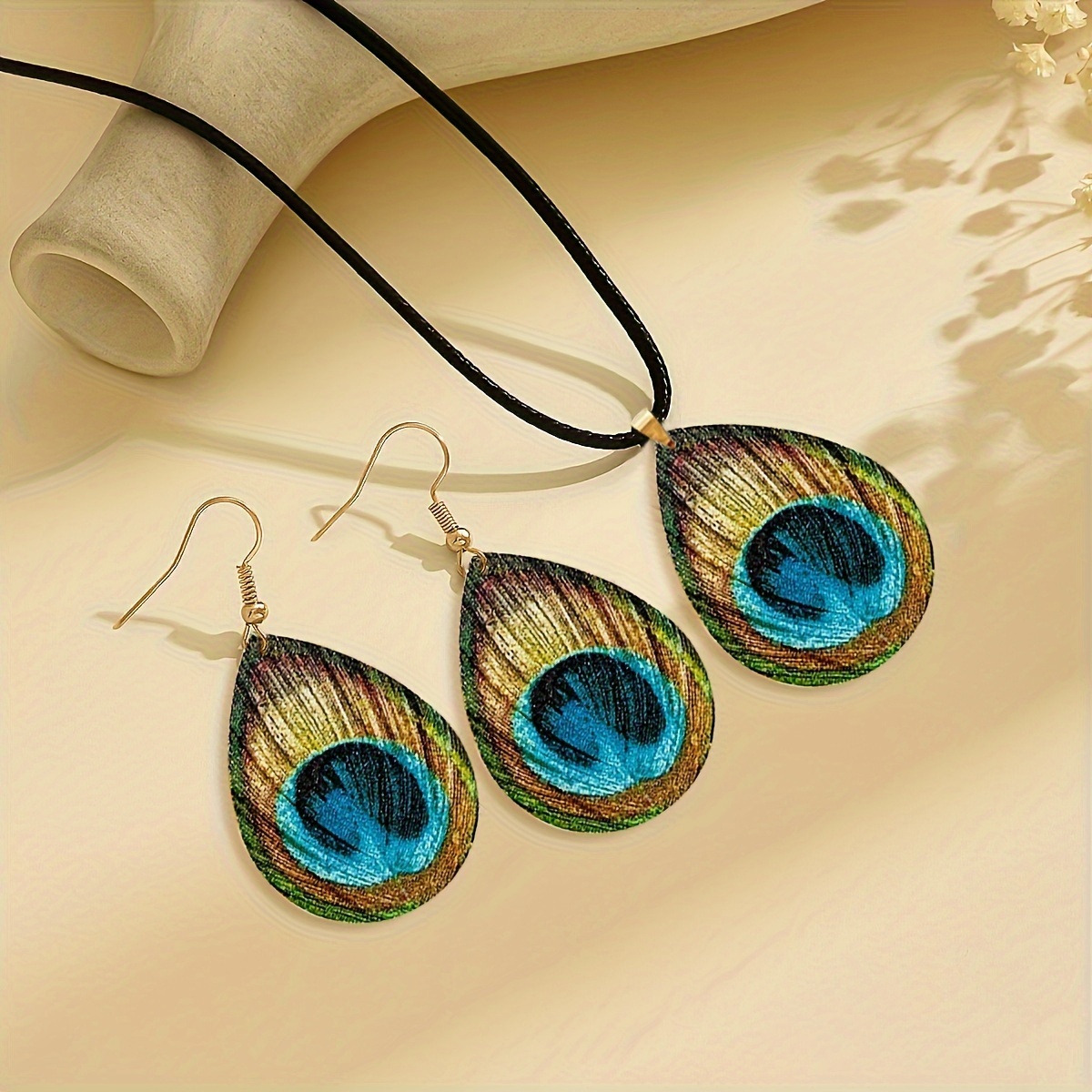 E-shop 3-teiliges Damen Schmuckset Vintage Böhmische Pfauenfeder Muster Druck Wasser Tropfen Geometrische Ohrringe Halskette Tägliches Geschenk