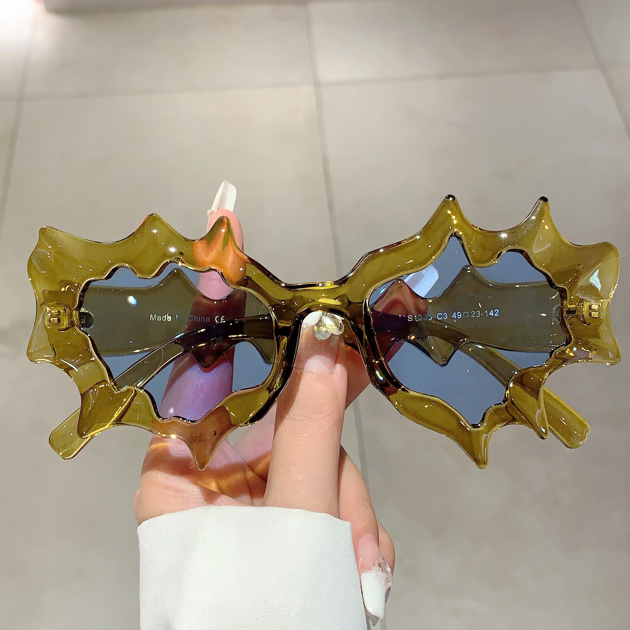 

Irregular Shaped Fashion Glasses For Women Men Funny Jelly Color Large Decorative Shades Props For Costume Party Prom