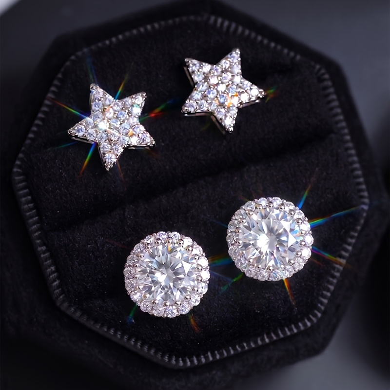 TEMU Lot de 2 paires de clous d'oreilles à clous en cuivre ton argenté avec ZC, ensemble de boucles d'oreilles à halo étoilé et rond en synthétique –