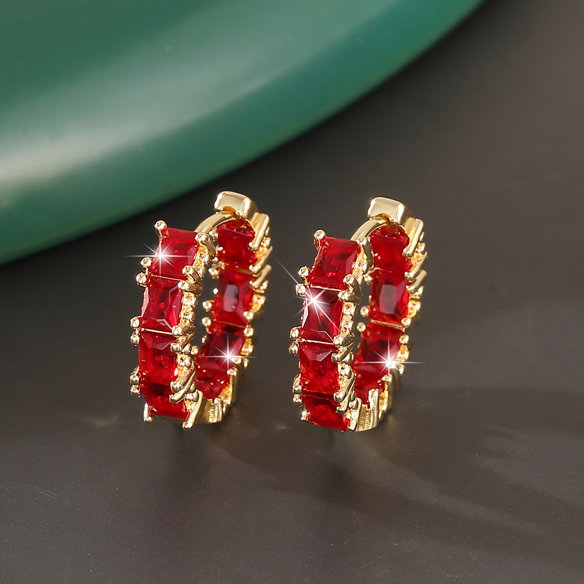 E-shop 1 Paar Luxuriöse Elegante Kupfer-Set Synthetische Zirkonia Geometrische Runde Stecker, Glamouröses Party-Geburtstagsgeschenk für Frauen