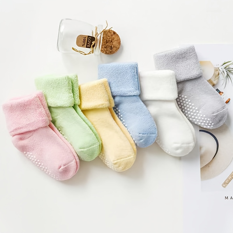 Image of 6 Pairs Of Games Sports Non-slip Socks, Children's Toddler Socks, Boys Girls Winter Warm Floor Socks, Cute Socks
