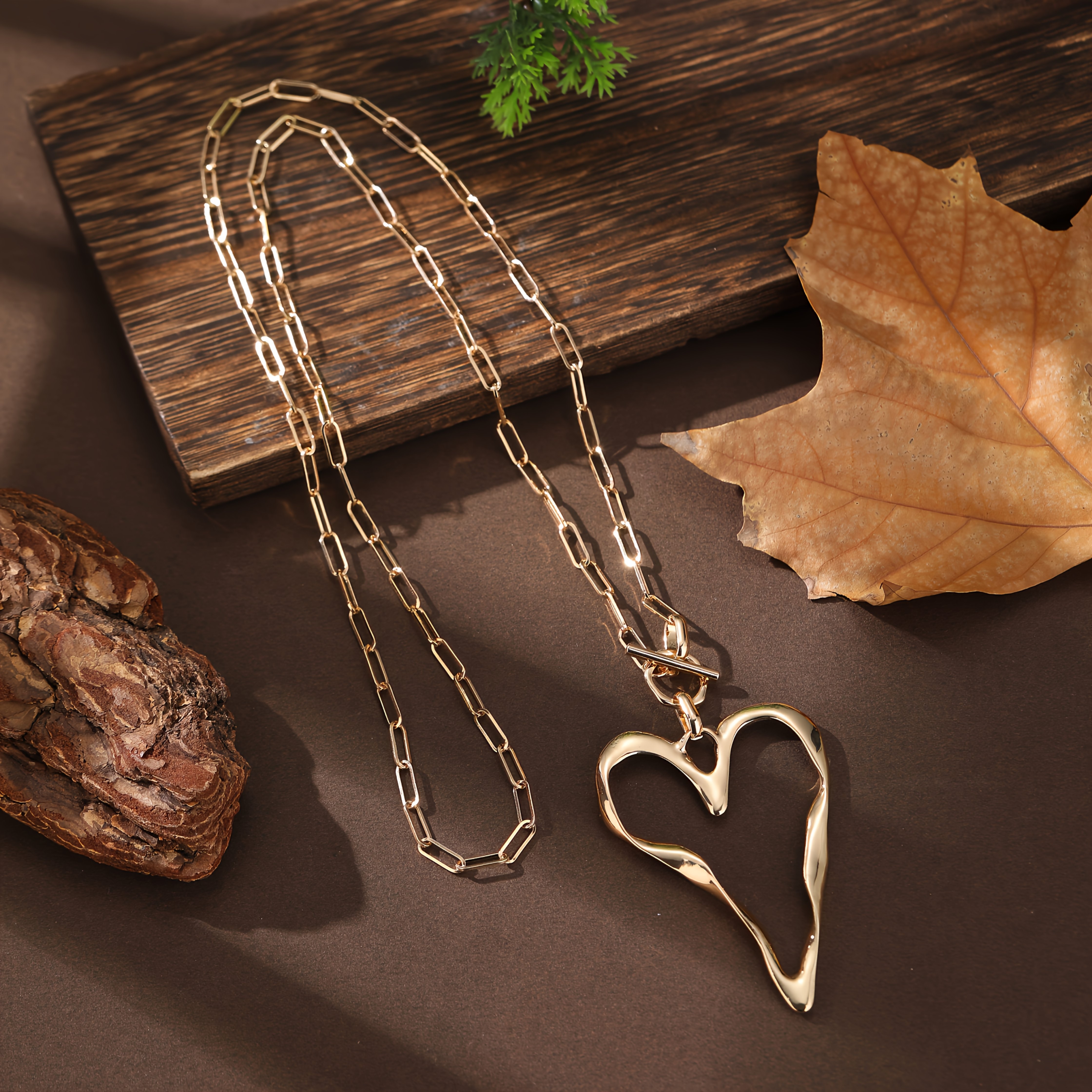 TEMU 1pc Easy Hollow Irregular Exaggerated Heart Pendant Long Women's Necklace, Casual Party Jewelry, Suitable For Daily Wear In Autumn And Winter,