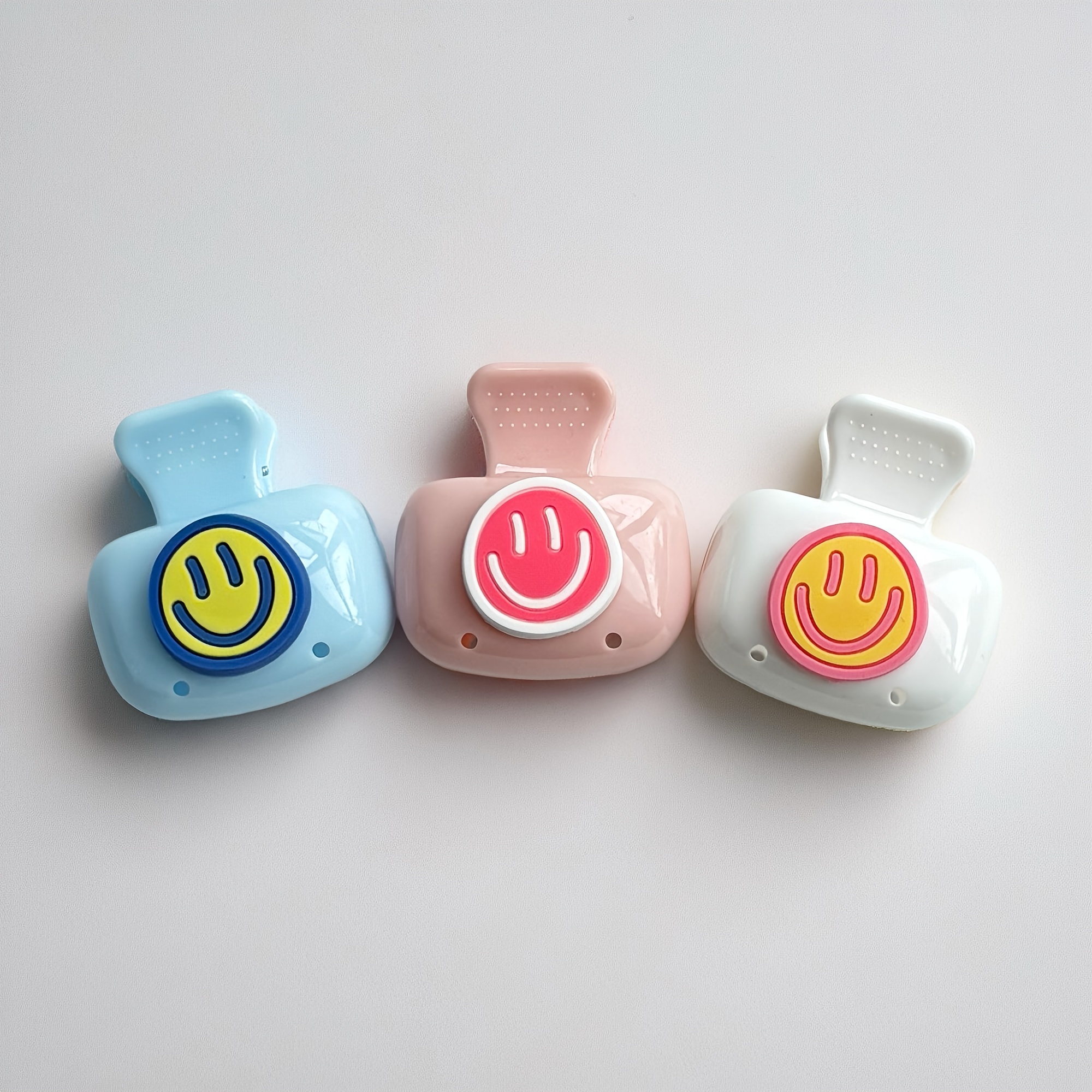 Image of 3pcs Dopamine Color Scheme Face Toothbrush Holder - Essential Toothbrush Travel Container For Home And Travel - Dustproof Portable Toothbrush Protector - 3 Nordic Color Combinations