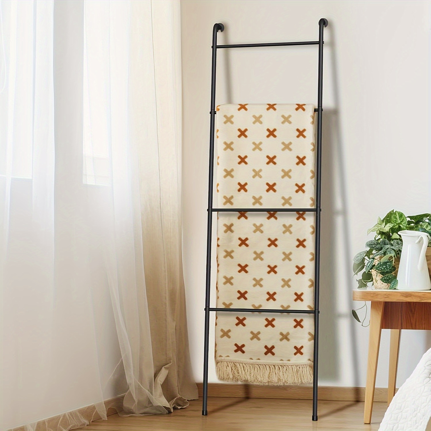 

4 Tier Ladder Rack Blanket Ladder Rack For Swimming Room Bathroom Decorative Metal Stand, Black.