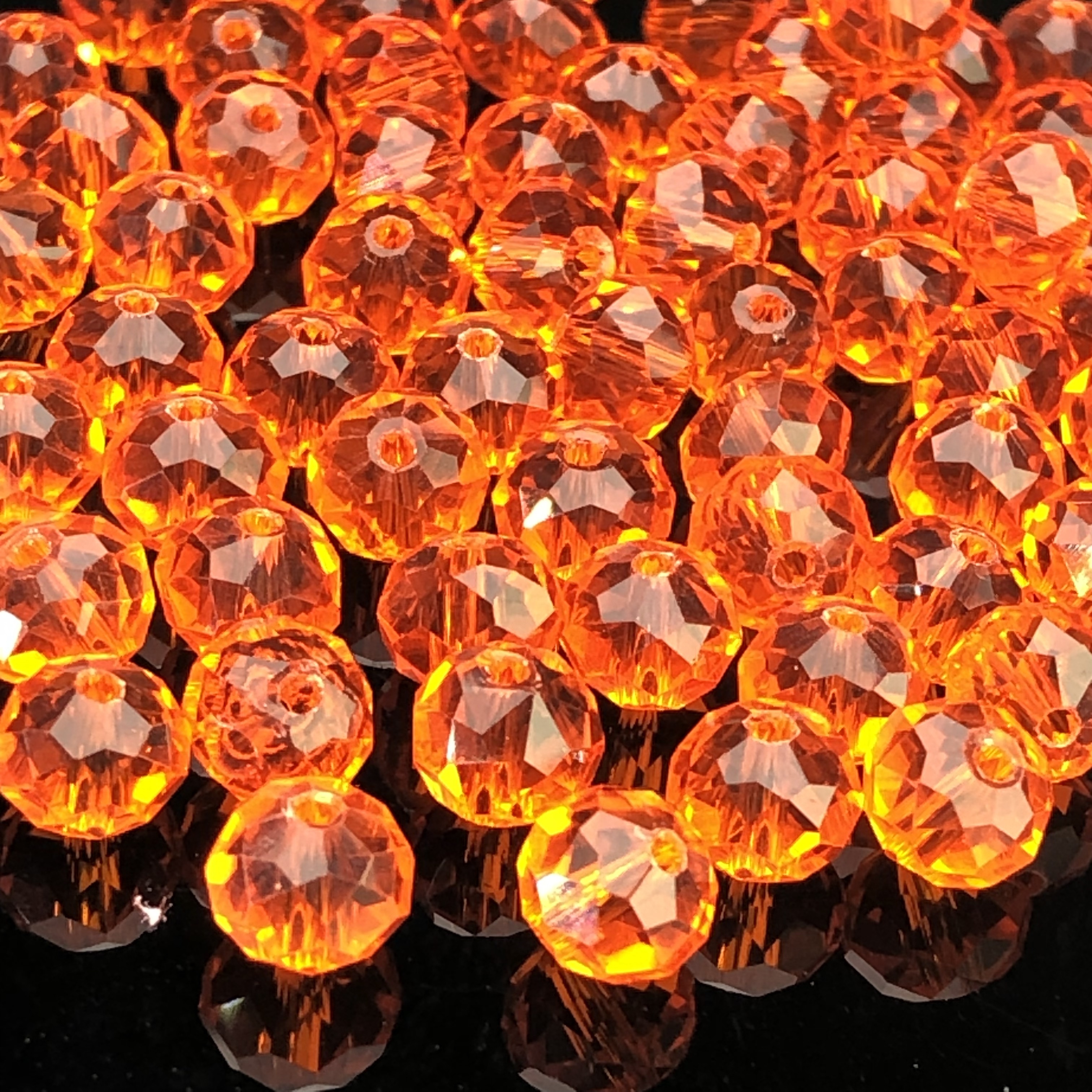 

Perles Artificielles Autrichiennes de Haute Qualité Eleanbeads, Perles Espacées Facettées Transparentes Orange de 4/6/8mm pour la Fabrication de Bracelets & Bijoux DIY