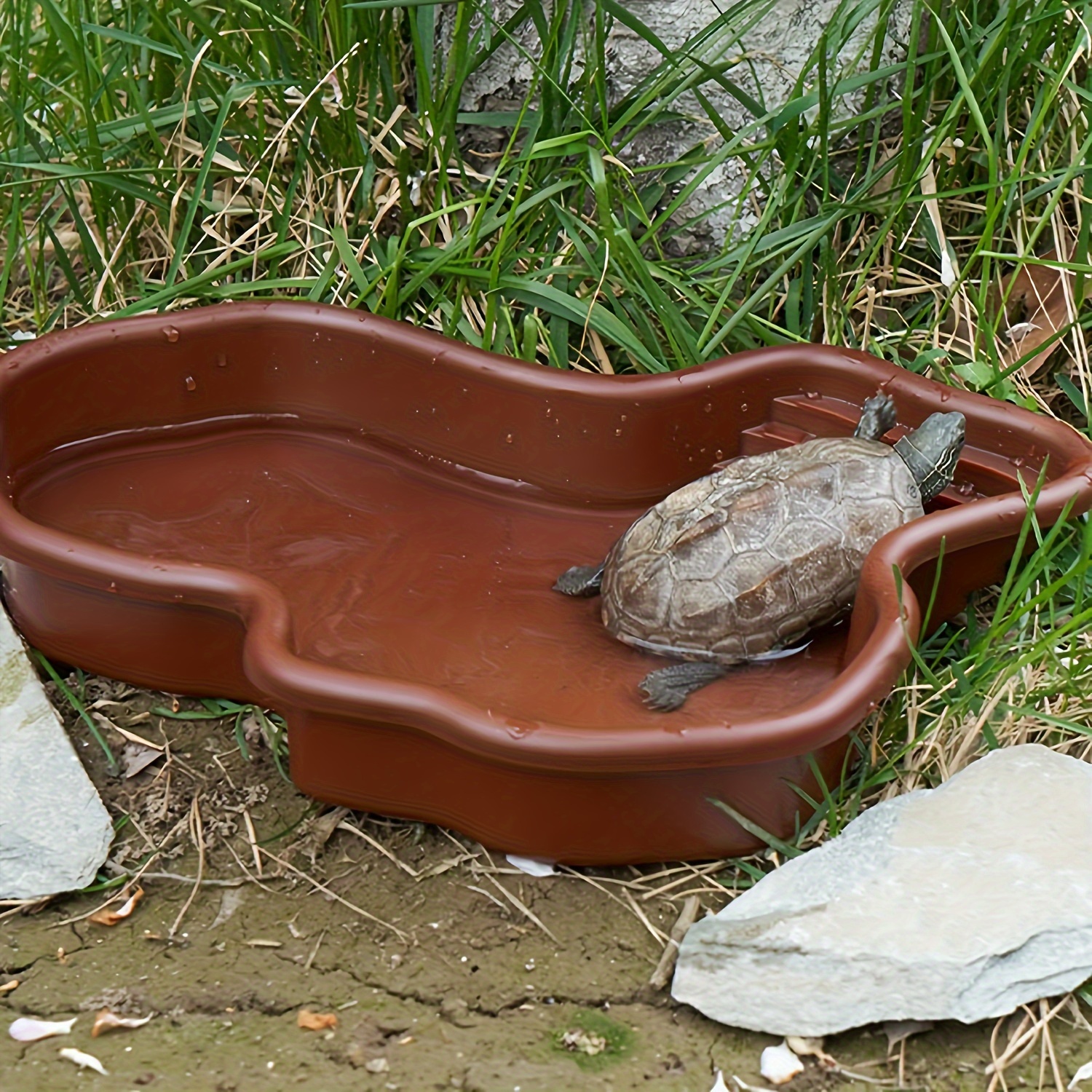 

Extra-large Turtle Bathing Basin - Durable Plastic, Ideal For Reptiles & Amphibians, Perfect For Home Aquariums