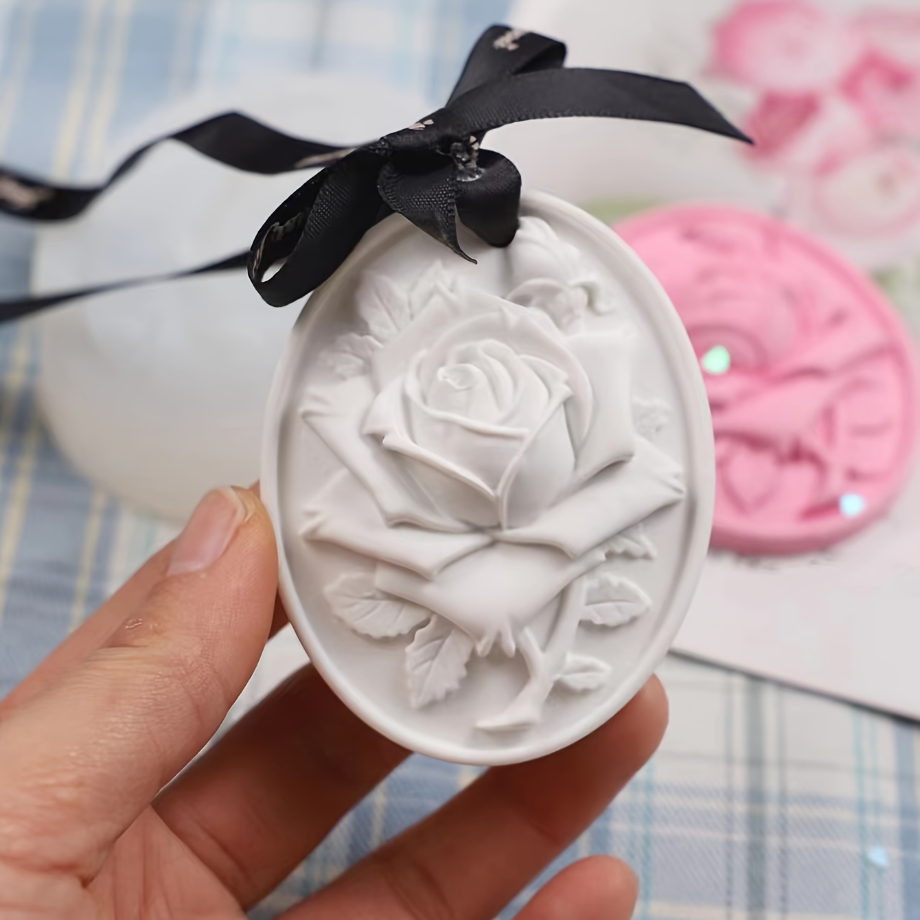 

Valentine's Day Rose-shaped Silicone Mold For Diy Aromatherapy, Plaster Crafts & Car Fresheners