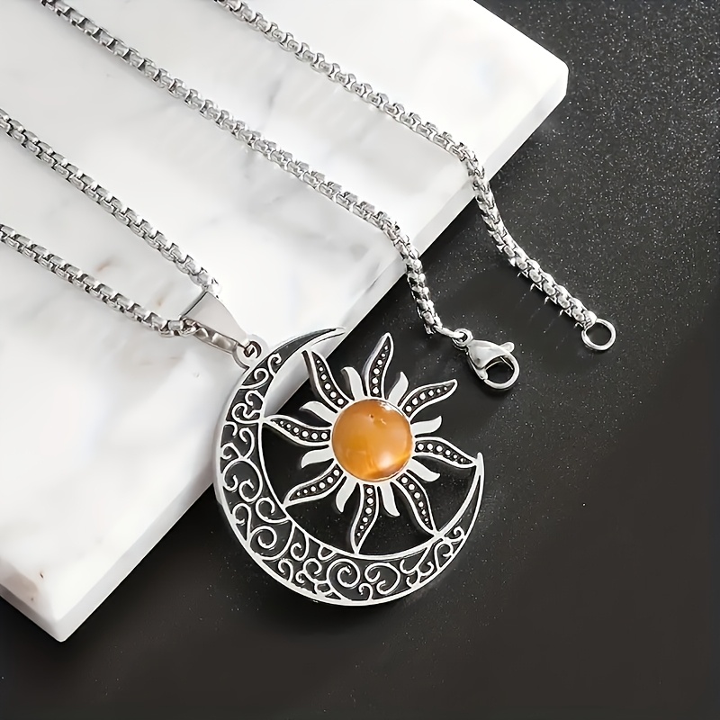 Women's Fashion Versatile Classic Moon Sun Pendant Necklace