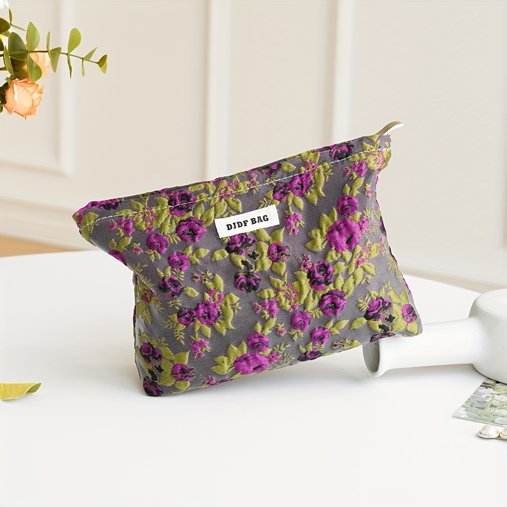 

Sac Cosmétique Chic pour Femmes à Motif Floral Violet - Spacieux & Portable, Organisateur de Maquillage avec Fermeture Éclair, Léger & Pliable pour