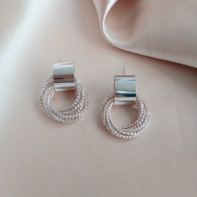 New Temperament Simple Earrings Fashion Ins Cold Wind Earrings High-end Atmosphere Geometric Multi-layer Circle Earrings