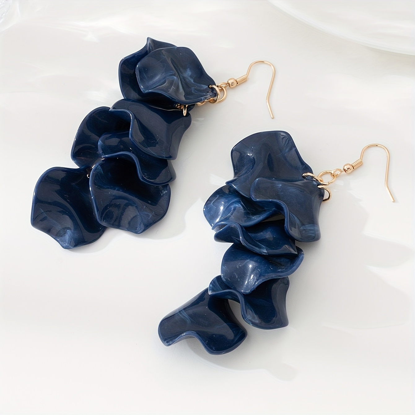 TEMU 1 Paire de Boucles d'Oreilles Tendance et Élégantes pour Jeunes Femmes, Style Bohème 3D Géométrique Rétro, Motif Pétale Acrylique Long Tassel,