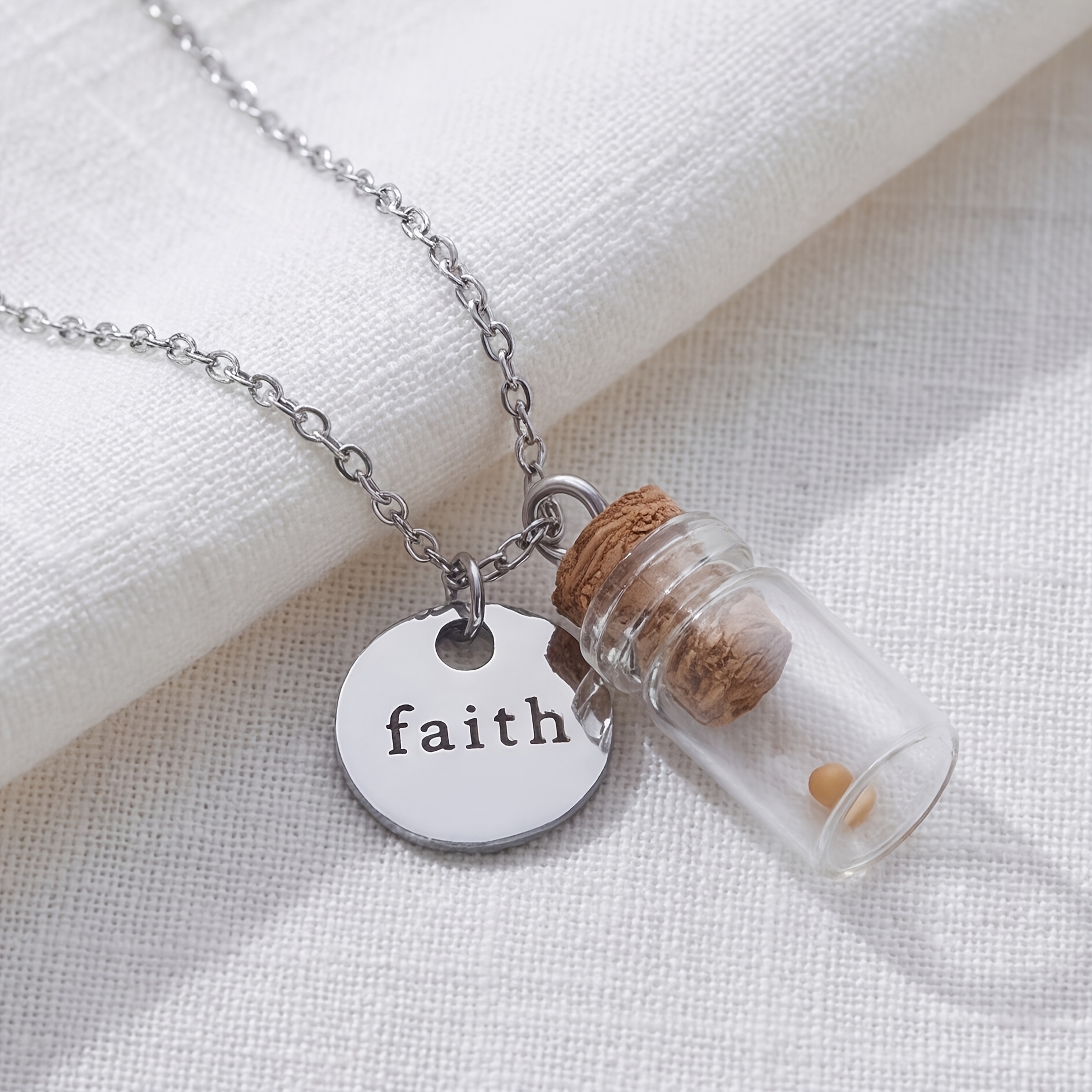 TEMU Stainless Steel Necklace, With A Small Glass Bottle - A Cork-sealed Bottle, Featuring A Hypoallergenic Chain, Suitable For Women And To Wear,