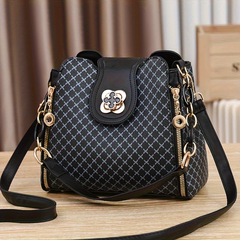 

2024 Stylish Tote Bag For Women Is Trendy And Fashionable.