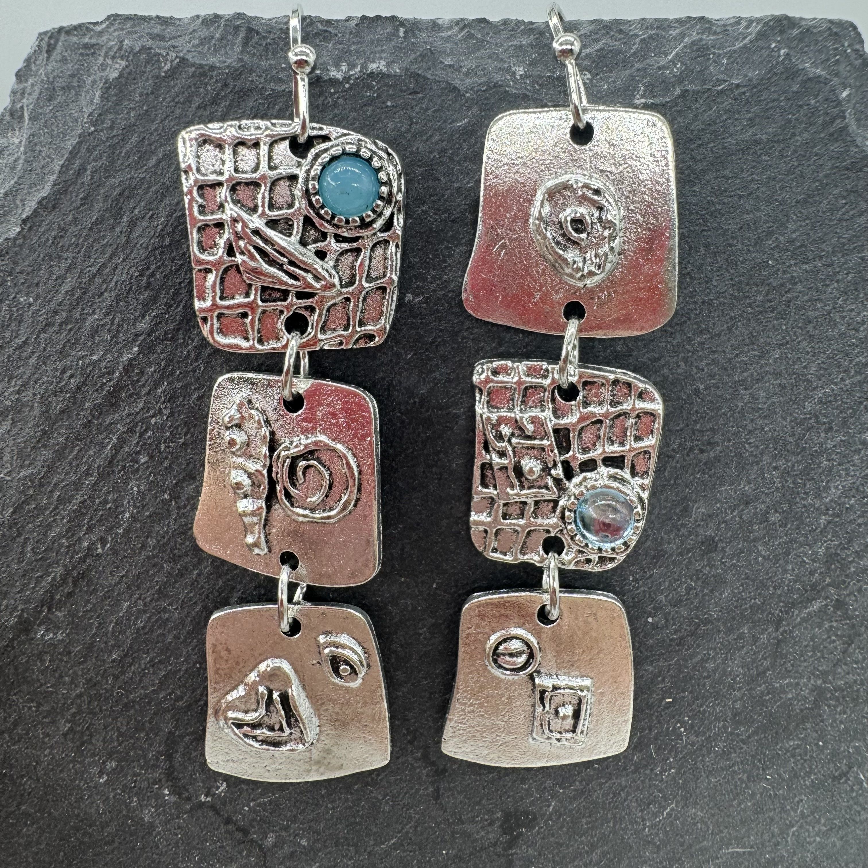 E-shop Retro Ethno-Stil Tribal Geometrische Schnitzerei, Quadratische Metall Hängeohrringe, Zinklegierung Silberplattiertes Schmuck, Synthetische