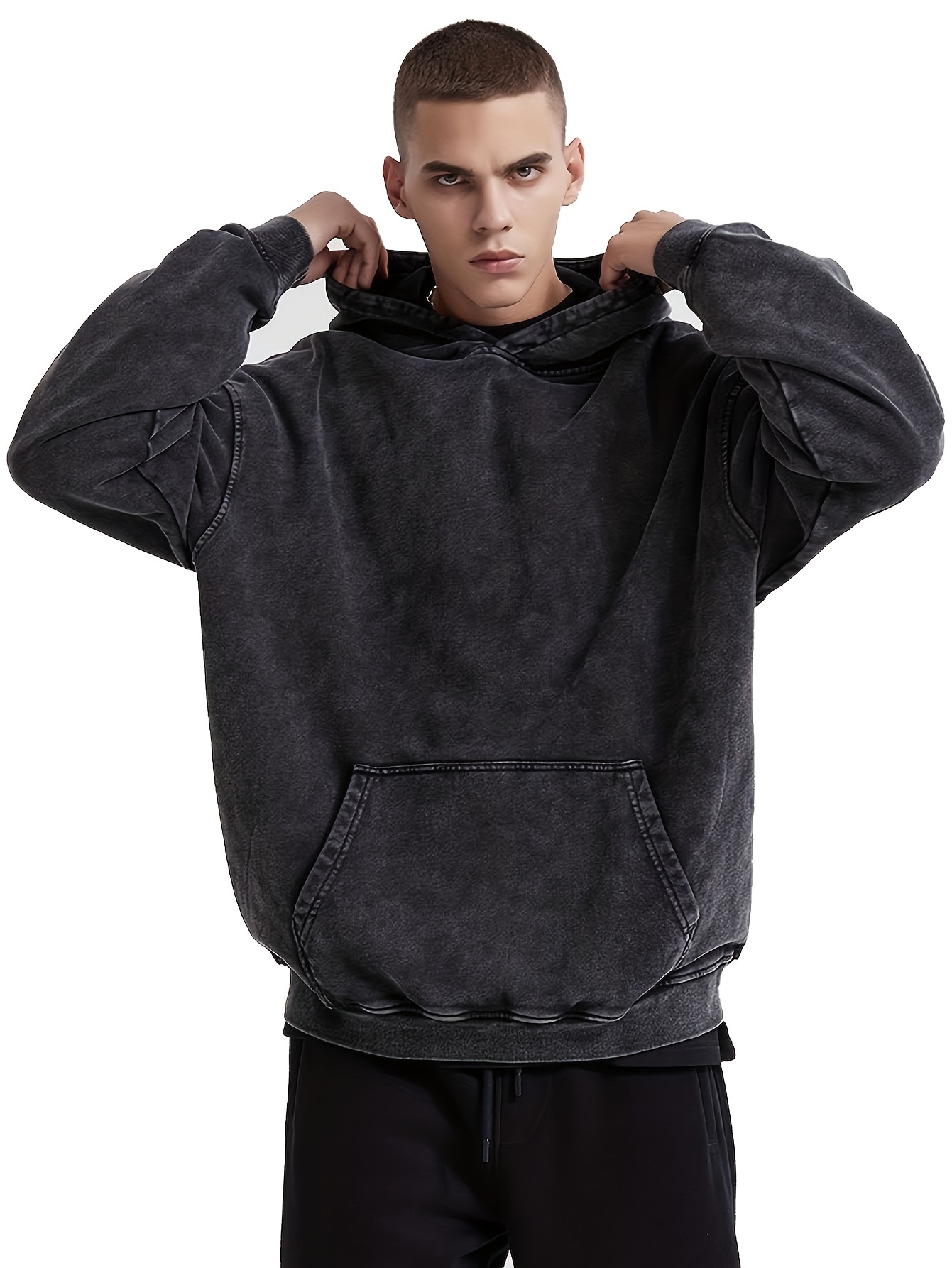 Einfarbiges Langarm-Sweatshirt im Retro-Stil mit Kapuze und Kängurutasche  für Herren, schicke und trendige Oberteile für die Straße und die tägliche 