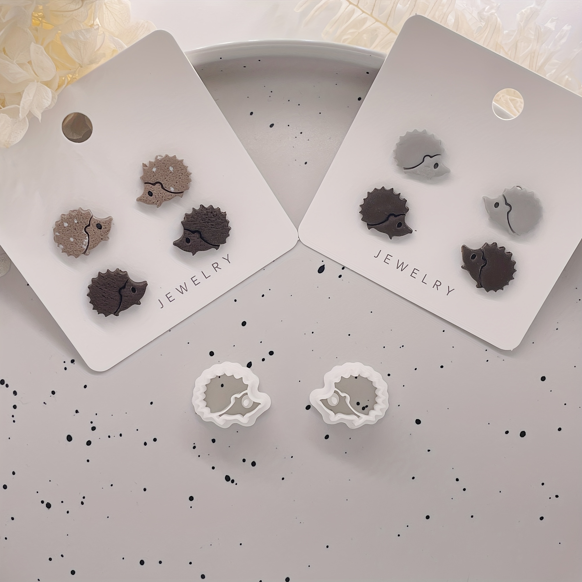 2pcs Mirror Small Hedgehog Polymer Clay Mini Cutter, Jewelry Making Kit Animal Handmade Diy Earrings Soft Pottery Cutter