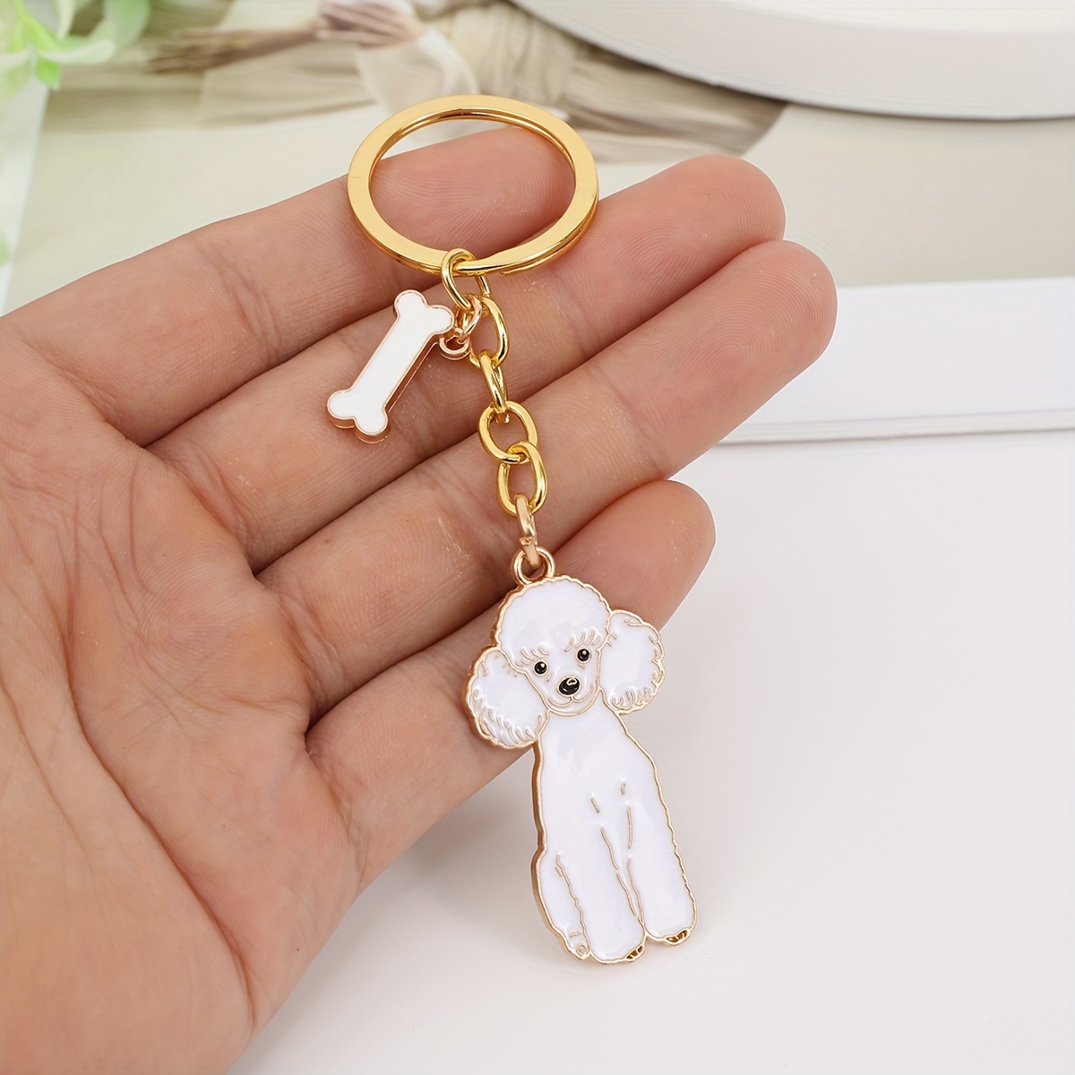 TEMU 1pc/2pcs, Bone Heart Keychain Pendant, Dog Lover Nameplate, Solid Color Dog Key Pendant For Men And Women, Cute Romantic Creative Small Gift For