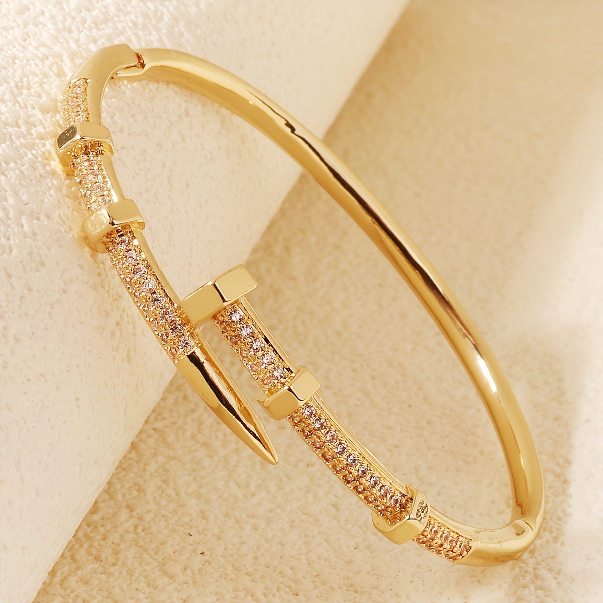 TEMU A Set Of Fashionable S925 Silvery Jewelry, Which Used As Daily Additions, Is Style Of Women's Bracelets. Suitable As A Gift For On Special