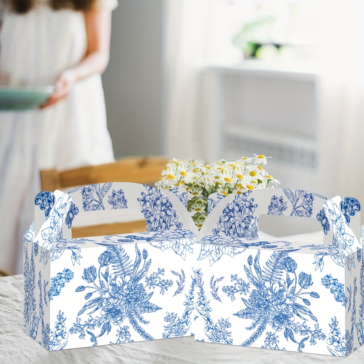 Exquisite Blue and White Floral Gift Boxes, 8/12/16/24pcs