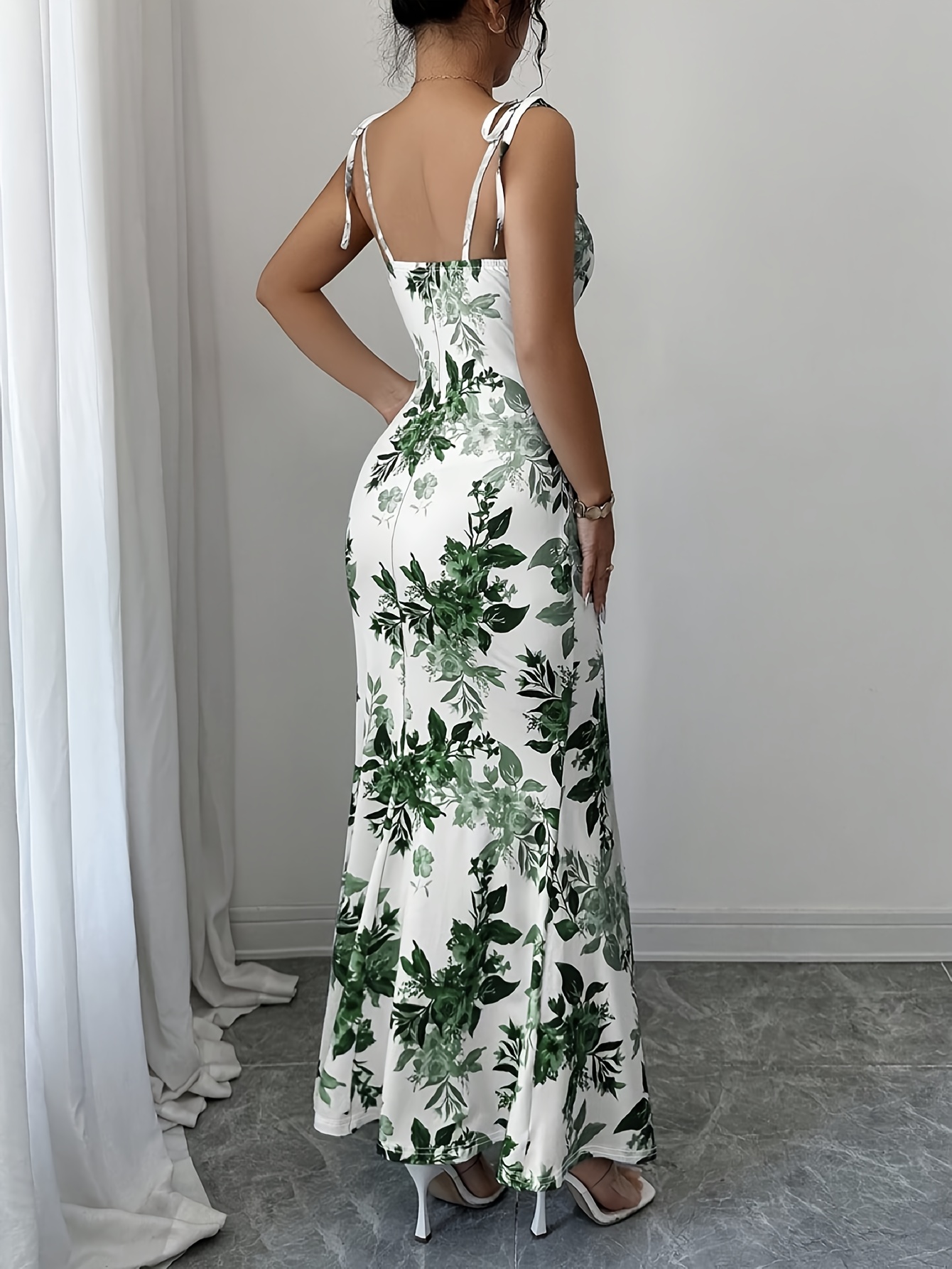 Ladies' Elegant Printed Spaghetti Strap Ruffled Shoulder Tie Bow Hip Slit Dress for Dates, Parties, Gatherings, Beach Vacations