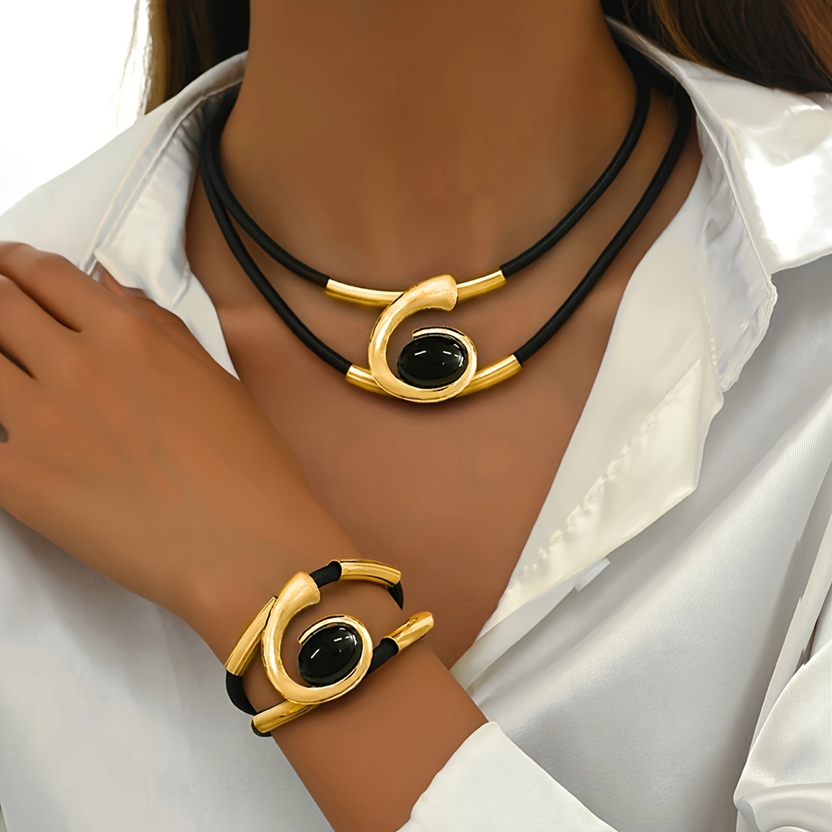 

A Set Of 2 Temperament Double- Rhinestones Pendant Necklace And Bracelet Set