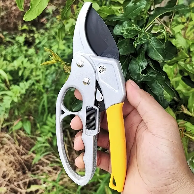 triple speed pruning scissors high carbon steel gardening scissors multifunctional manual pruning tool suitable for fruit trees vegetables and flowers   durable carbon steel suitable for gardens and courtyards details 3