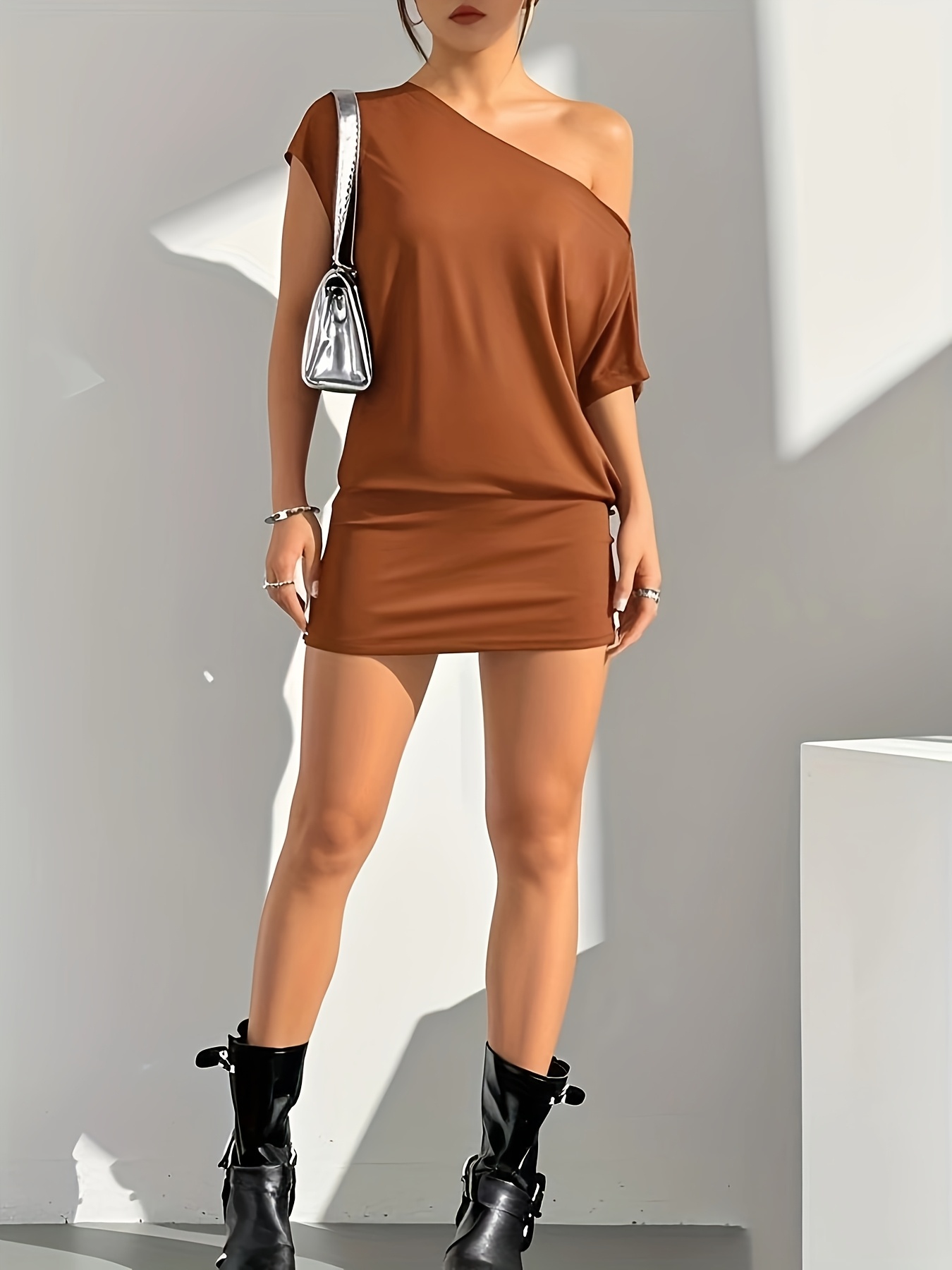 serena brunch dress Casual Boho T-Shirt Maxi Dress – V-Neck Side Slit Summer Dress in Green | Women's Boho Fashion | XXL main image 1