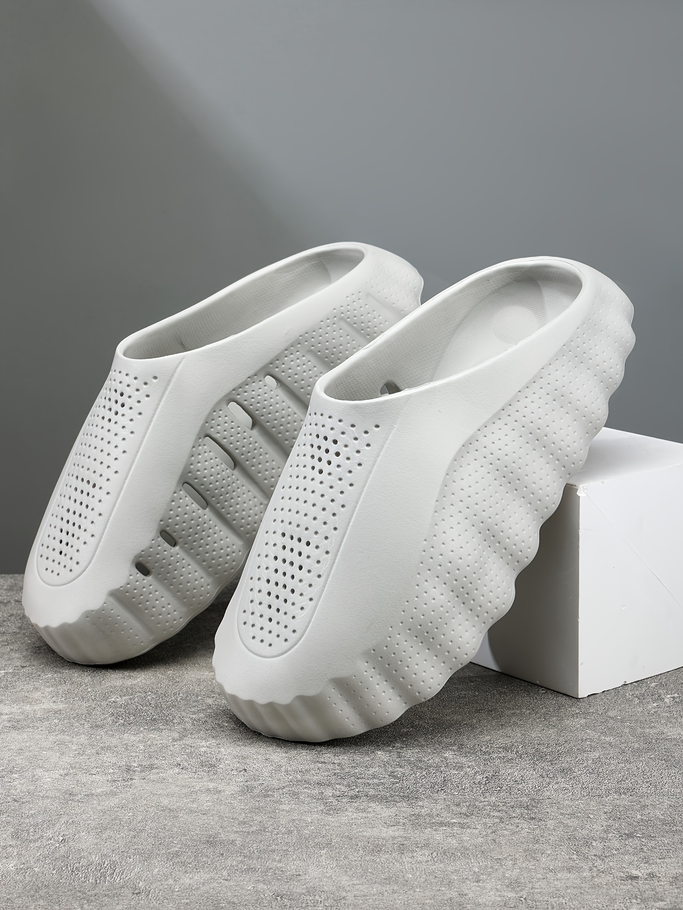 MIND001 Men's Soft Couple's Pre-Game Recovery Foot Massage Sports Slippers Outdoor Slip-On Shoes