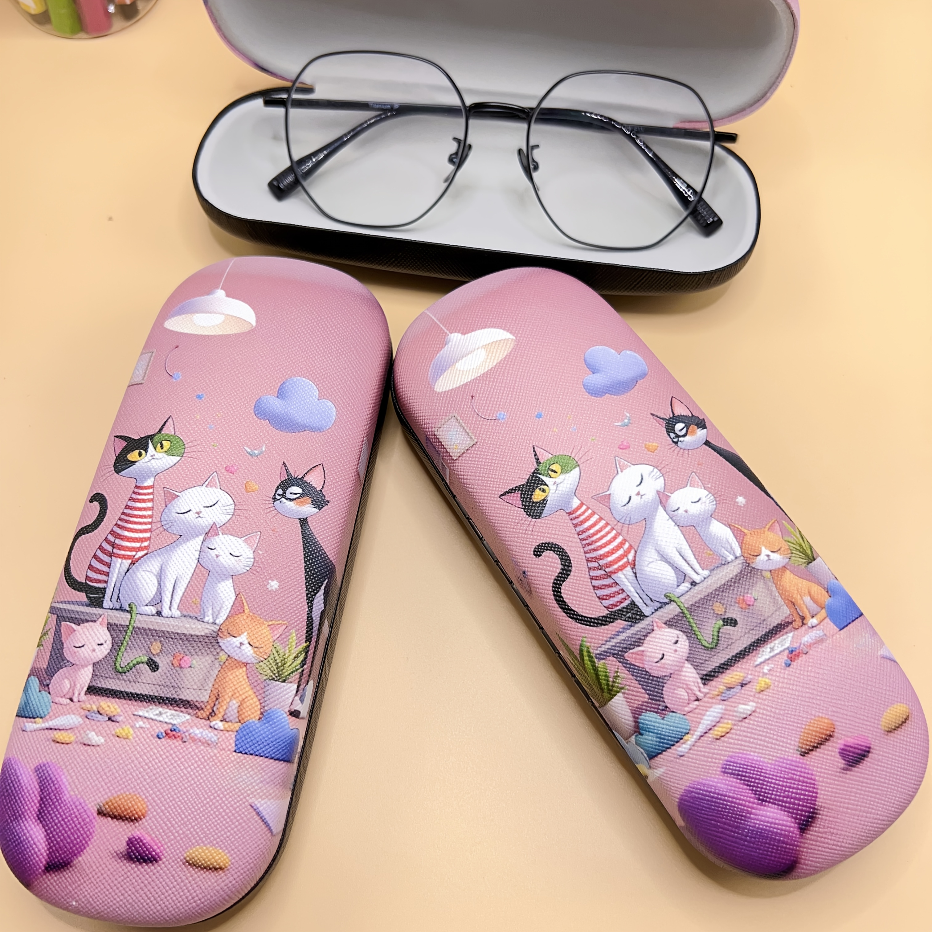 Cute Cat Eyeglass Case with Kitten Design