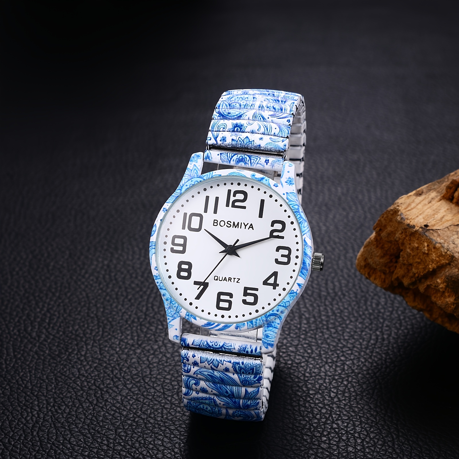 Printed Strap Watch For Women With A Easy And Convenient Design