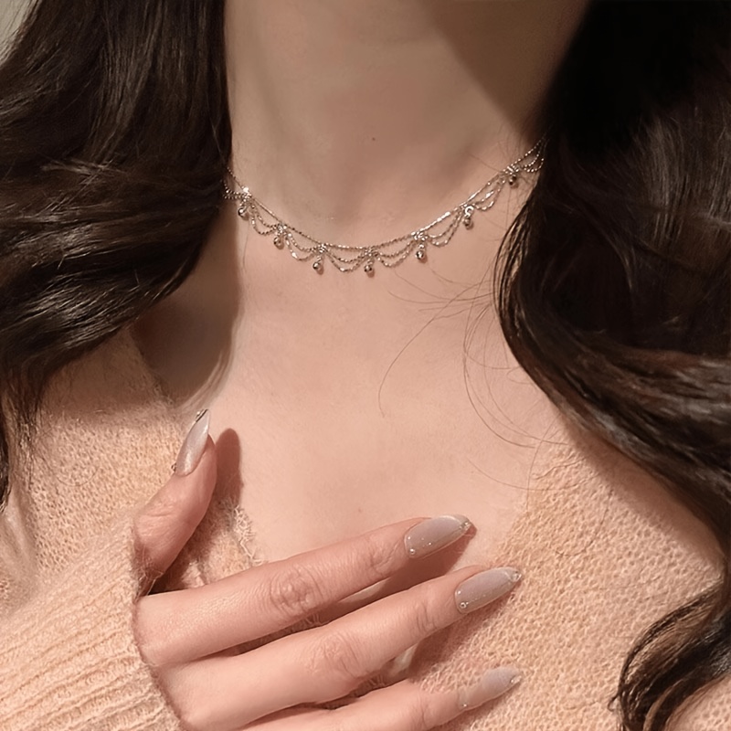 TEMU Collier en dentelle argentée rétro français, design froid et niche, polyvalent, , tendance, chaîne clavicule haut de gamme pour femmes