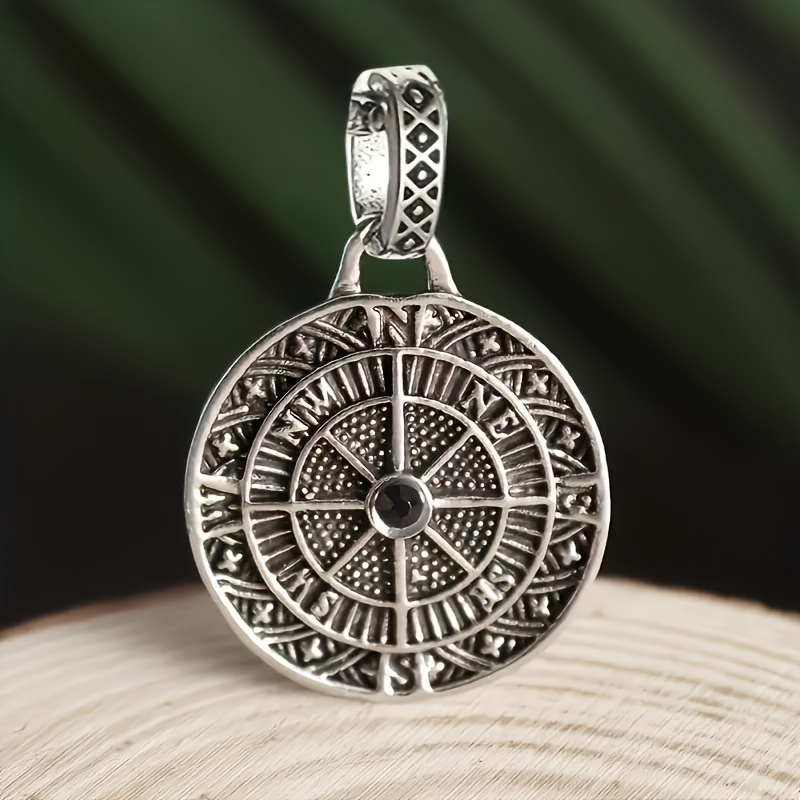 Men's Retro Compass Pendant Necklace, Trendy Accessory