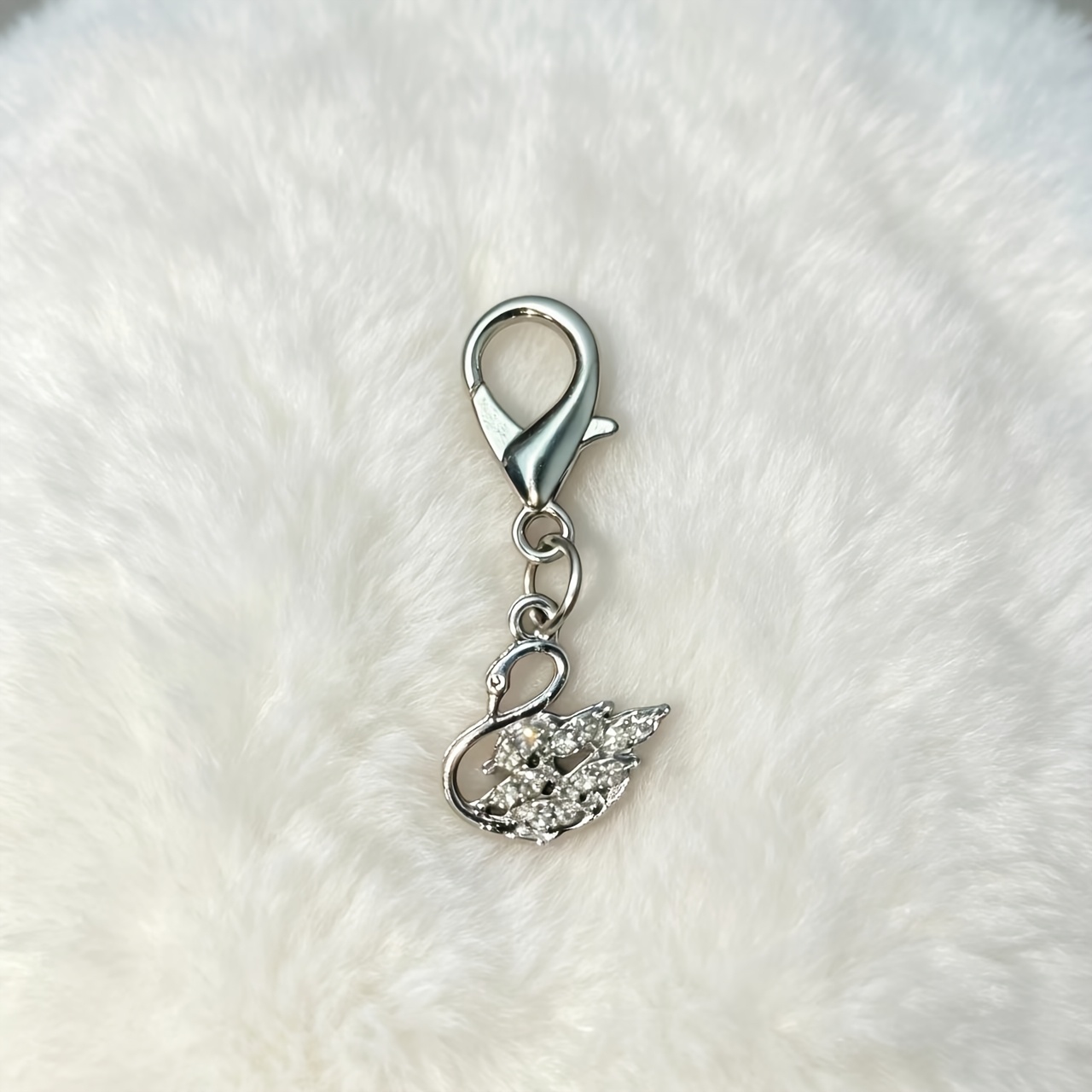 TEMU 1pc | Exquisitely Swan-shaped Keychain | Keychain Inlaid With Sparkling Rhinestones | Very Stylish Bag Accessory | Key Ring Keychain | Luxurious