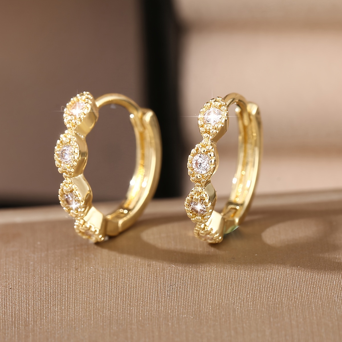 A Pair Of Stylish Copper Inlaid Zircon Geometric Water Drop Round Earrings, Versatile Trendy Ladies' Ear Hoops, Perfect For A Date Gift