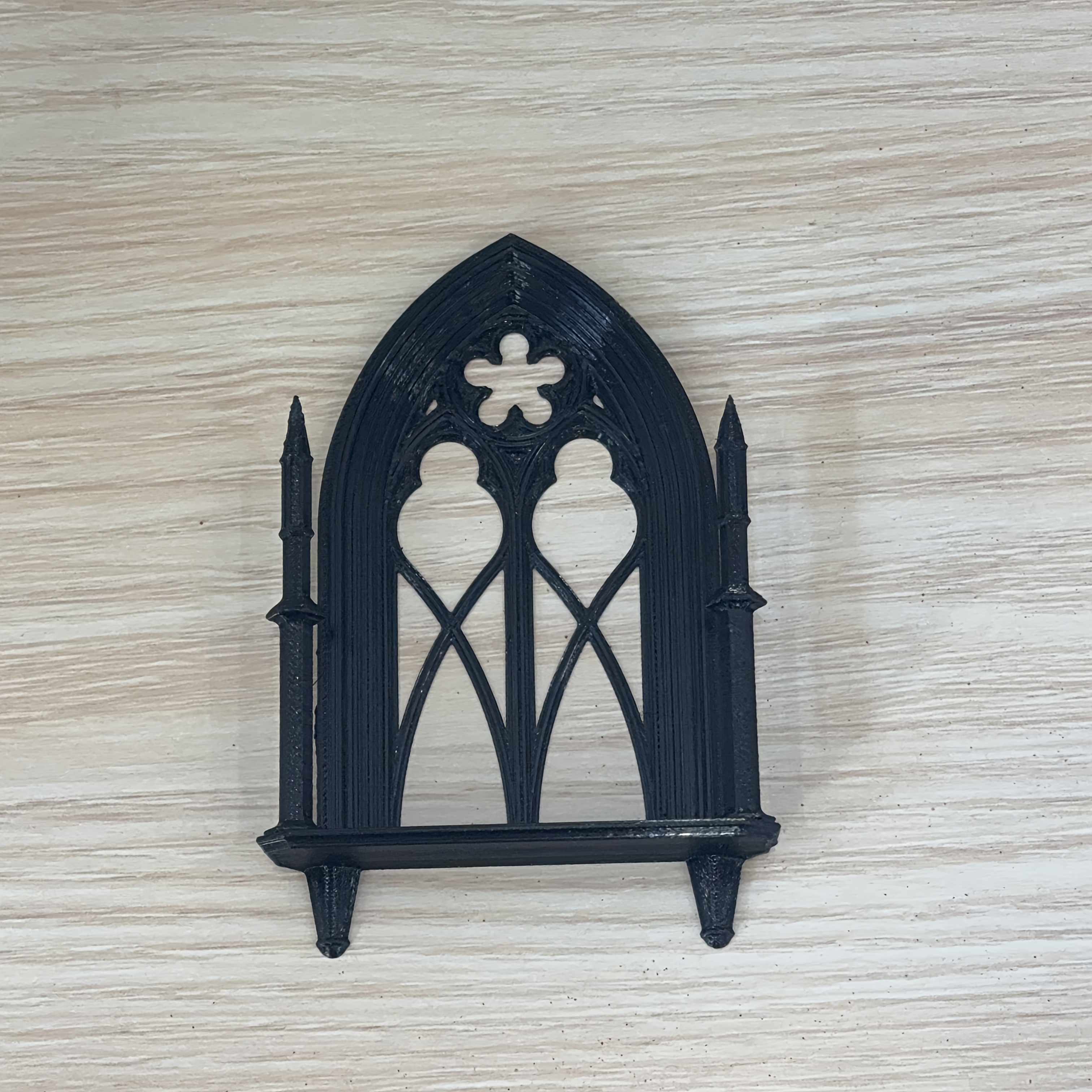 TEMU Mini étagère murale gothique en arc, présentoir mural réaliste , décoration de maison de poupée à l'échelle 1:12, convient pour une 'horreur,