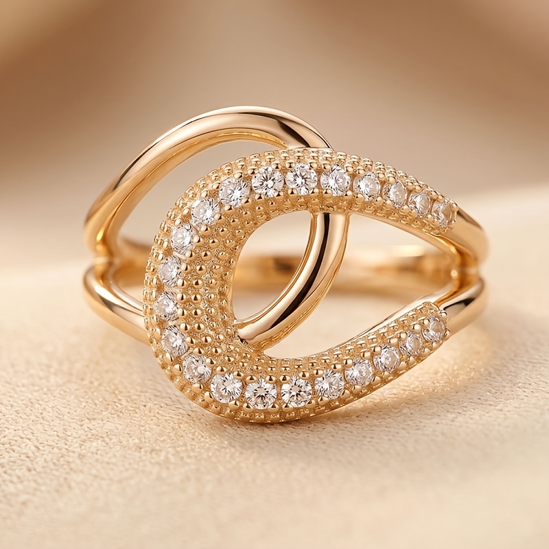 Fashionable Light Luxury Double Halo Twisted Women's Ring