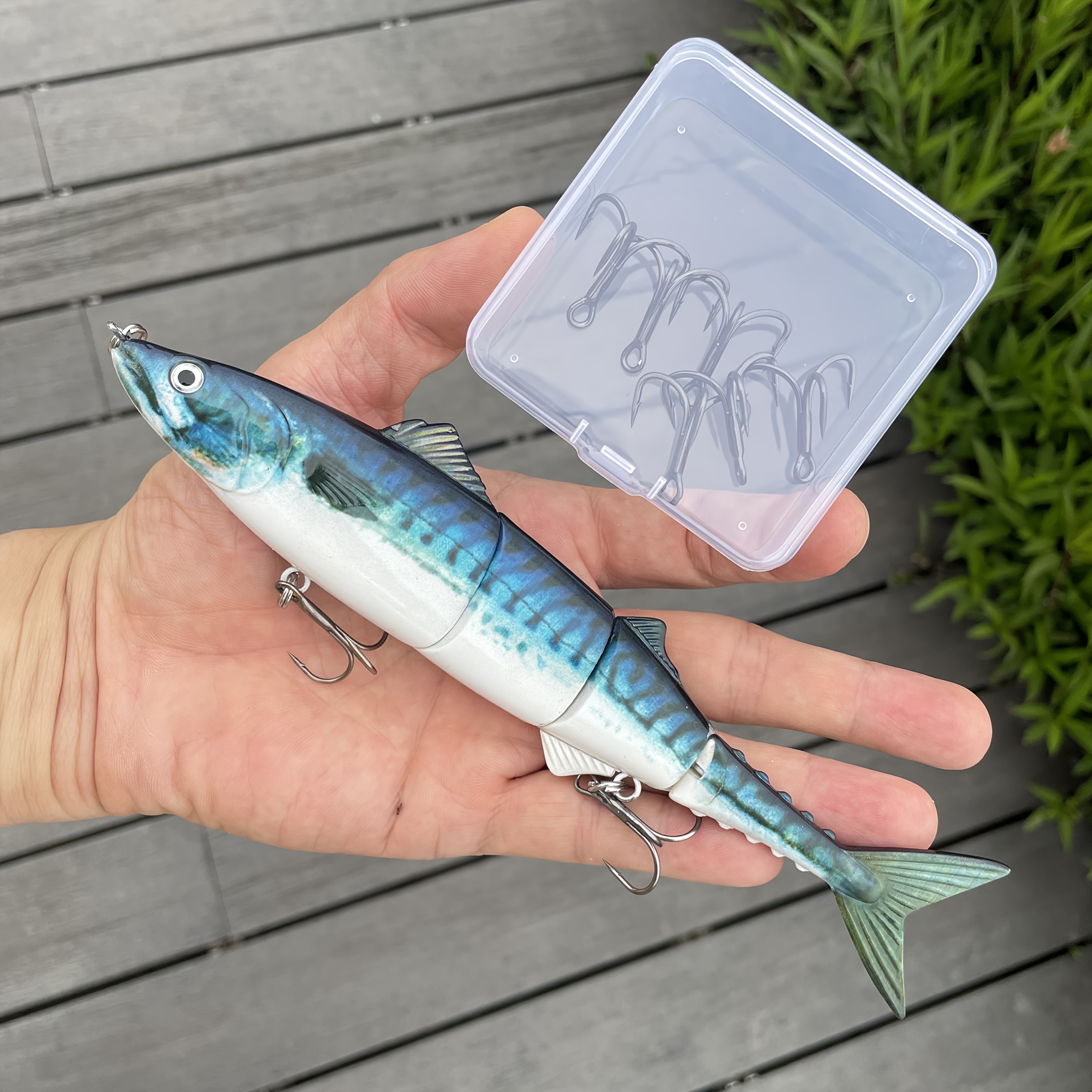 connected fish bait hooks * Bait + Treble Hook Combo Set: 1 Fishing Bait + * of Treble Hooks. The Set  * a Bionic Fish Lure with Built-in Steel Balls and Four-section Metal  Connection, Featuring an * Swimming Action for