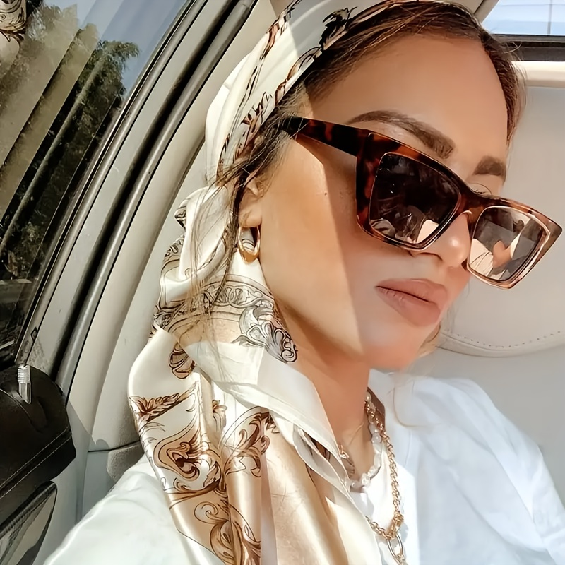 E-shop Beige Vintage Bedruckte Damen-Kopftuch, Weich und Elegant, Geeignet für Alle Jahreszeiten, Multifunktionales Großes Quadratisches Tuch, Größe