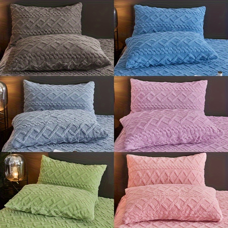 

2pcs Luxurious Pillowcases - Soft, Breathable & Skin-friendly | Geometric Pattern | Envelope Closure | Machine Washable | 180-200gsm