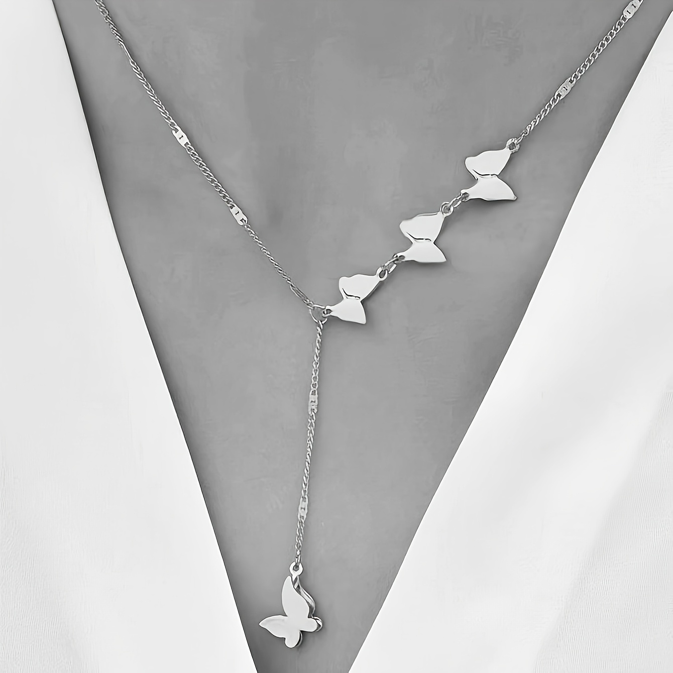 E-shop Elegante Y-Form Halskette mit Dreifach-Schmetterlingsanhänger - KC Goldplattiert, Zarte Kette, Vielseitiger Damenschmuck für den , Partys &