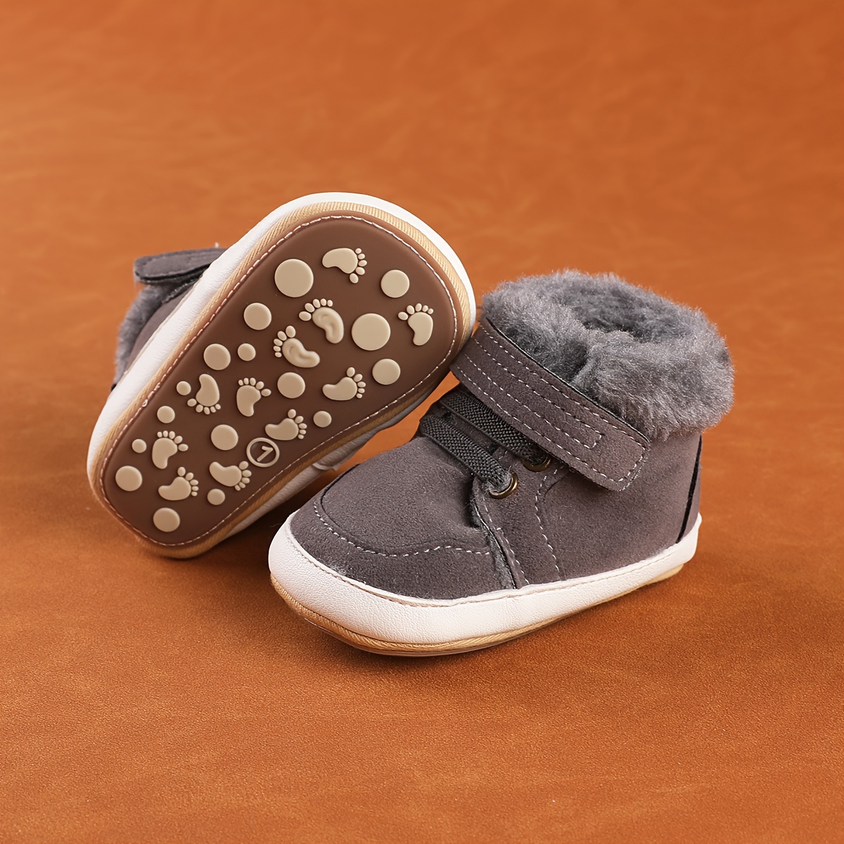 A Pair of Thickened And Fleece-Lined Boots for Boys And Girls, Suitable for Babies Aged 0-1 Years Learning to Walk, Featuring Non-Slip Soles, Ideal for Autumn And Winter