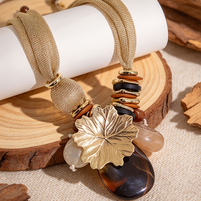 TEMU 1pc Pendant Necklace - Bohemian Vintage Resin Suitable For Parties, Daily Wear & Gifts, Leaf, Elegant Chain For Banquets, Versatile Accessory