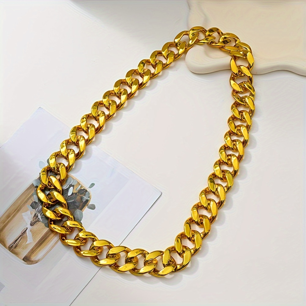 

Funky Plastic Chain Necklace For Men, Chain Necklace With , Hip Hop Style For Performance, Travel, Parties, And Casual Wear