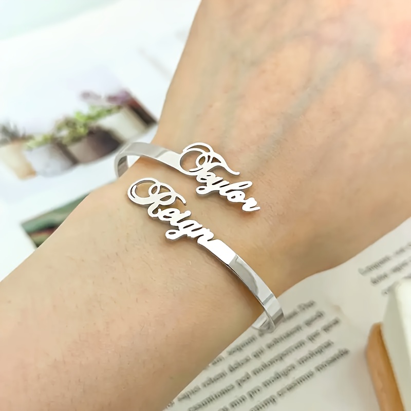 Personalized Two-Name Couple Bracelet Custom Cursive Name Engravable  Bridesmaid Gift, Wedding Anniversary, Matching Initials for &, Year-Round  Wear,