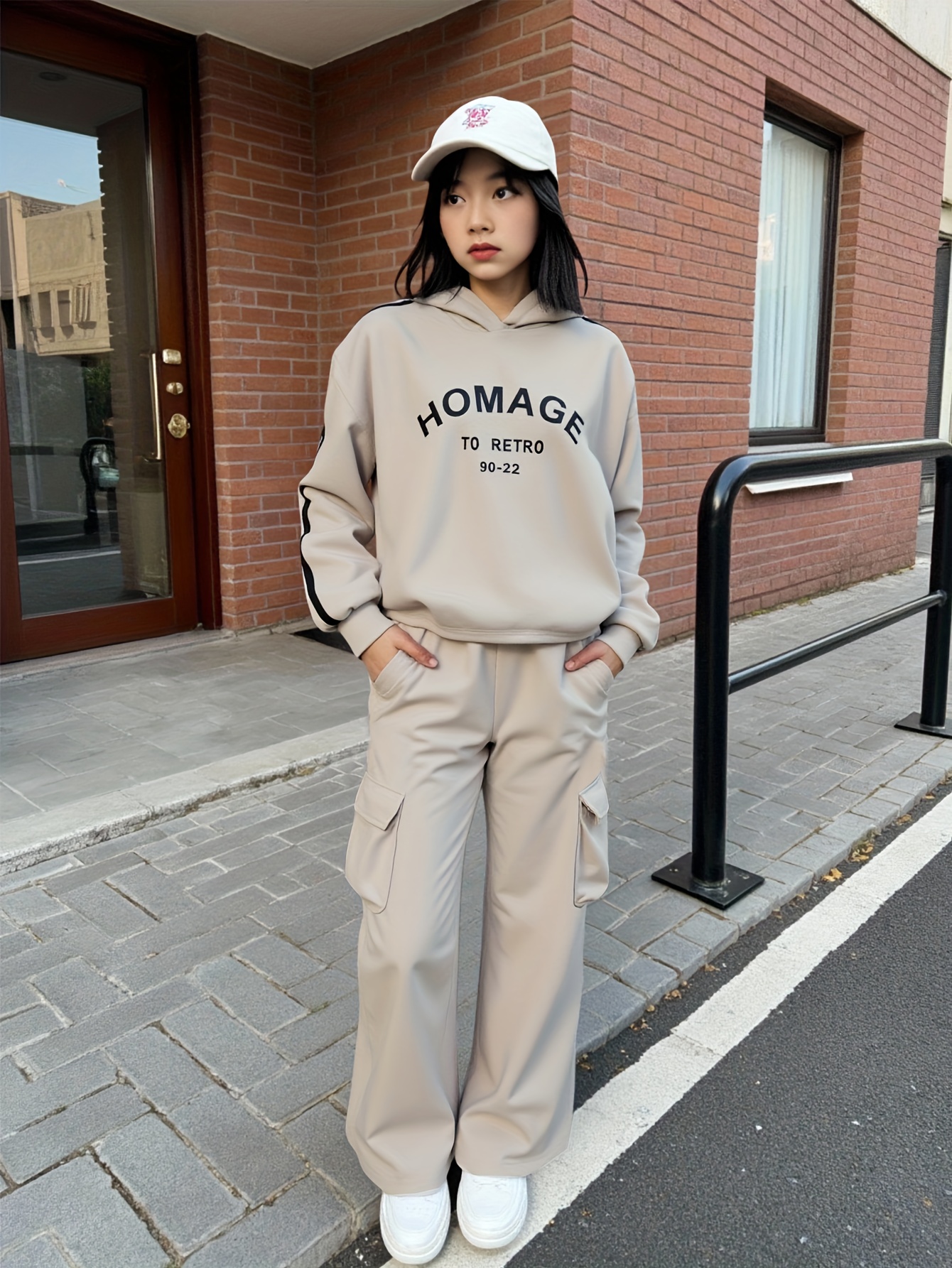 High-Rated Girls' Fashion Street Sweatshirt Set, Hooded Letter Print Double-Weave Short Sweatshirt + Cargo Straight Leg Pants with Side Pockets