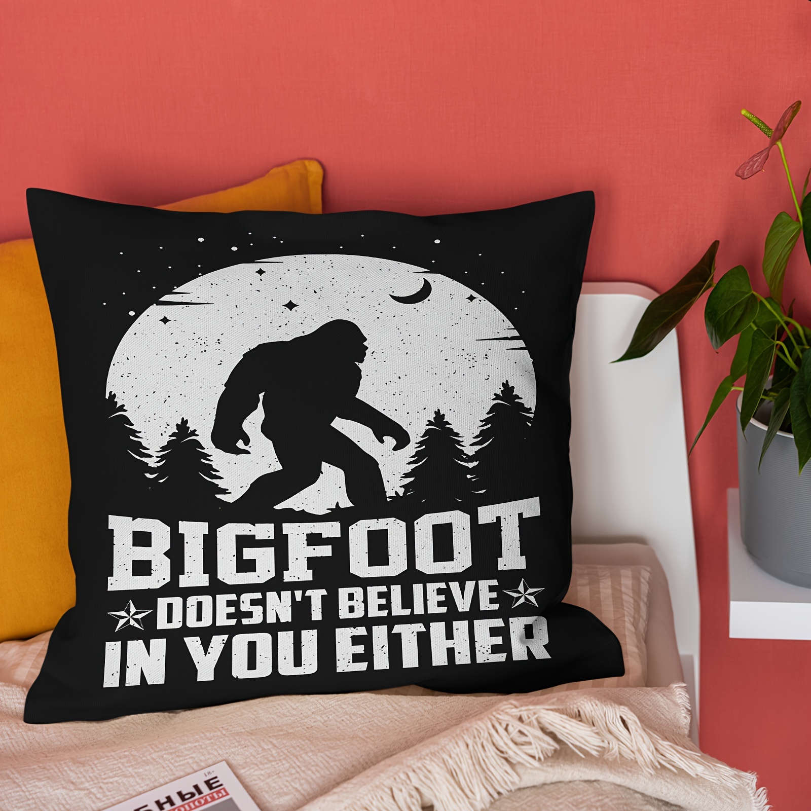 

Bigfoot- , 18x18 - Zippered, , - For Sofa & Bedroom Decor