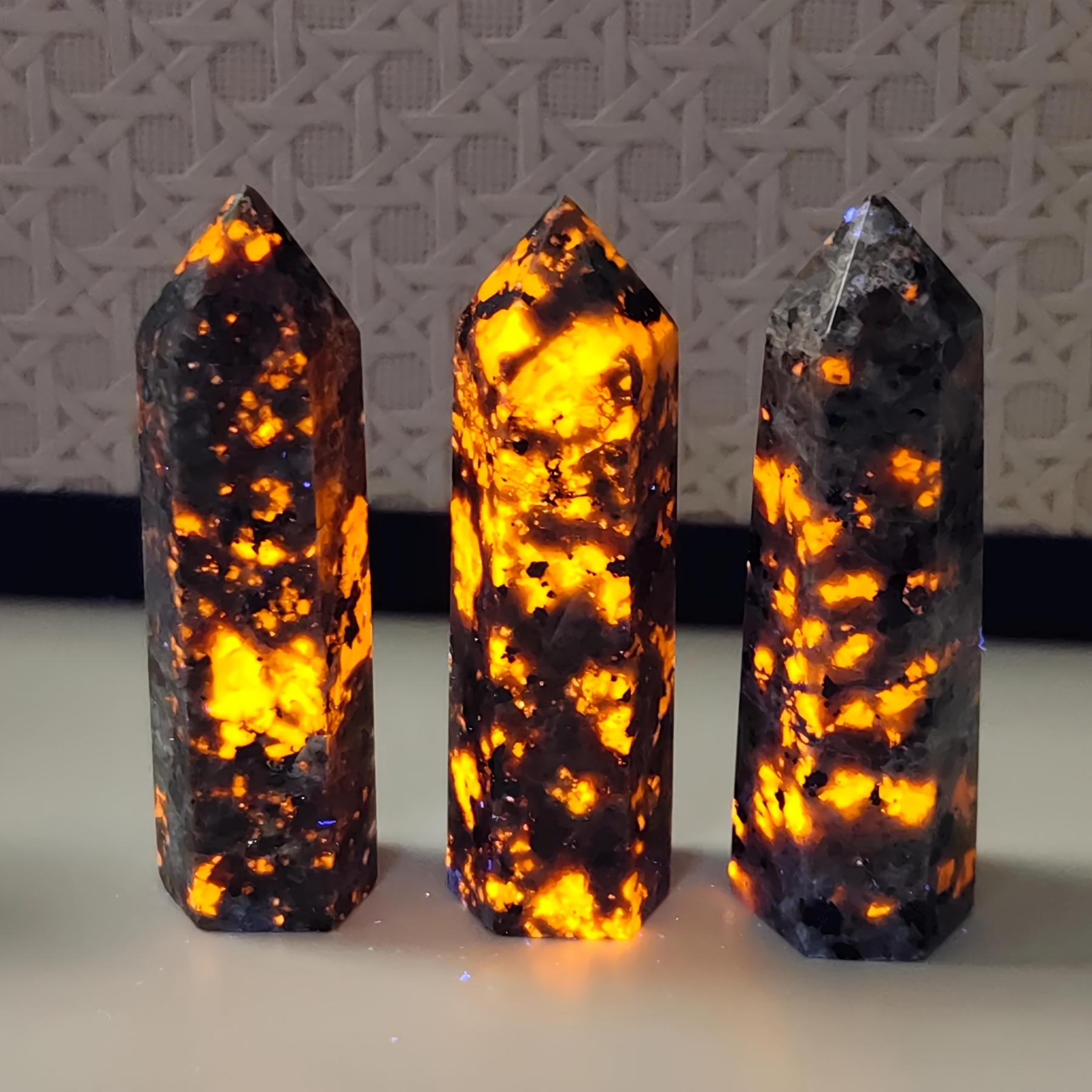 

1pc Natural Flame Crystal – Fluorescent Gemstone Tower, For Beading & Jewelry Making, Jewelry Patterns, Home Decor, Uv Reactive, Jewelry Making Display, Perfect Gift For Christmas & Holidays