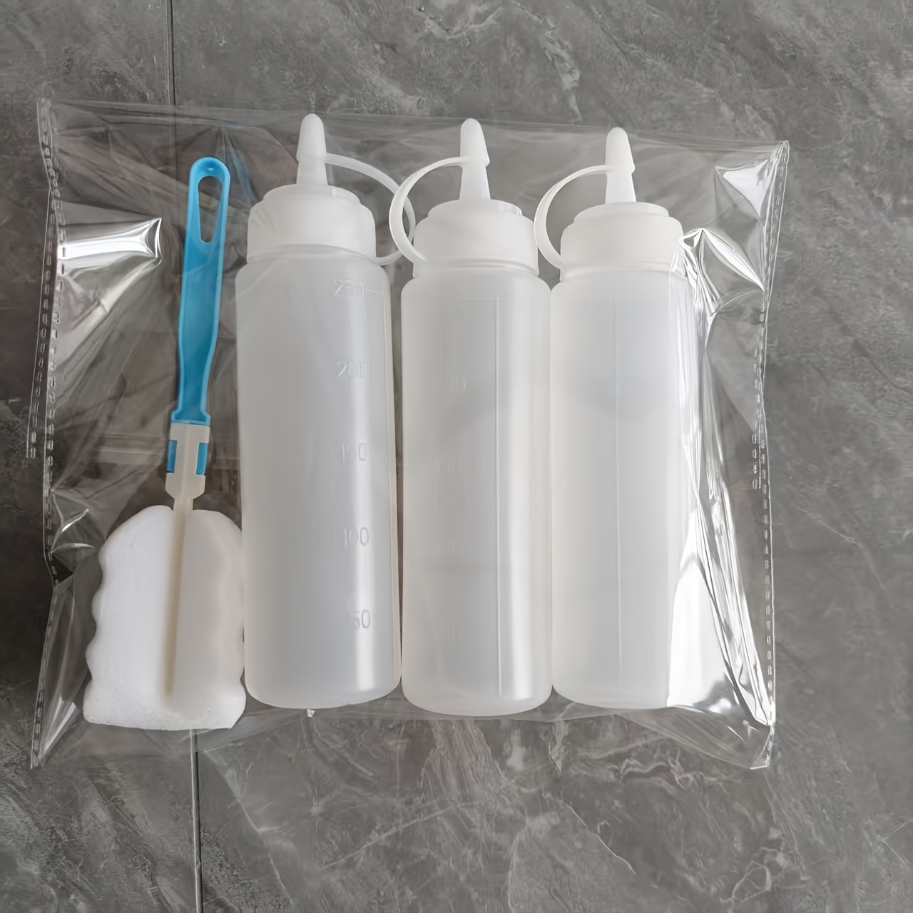 Image of 4pcs/set (3pcs 250l Squeeze Bottle+1pc Cleaning Brush), 8oz Sauce Dispenser, Liquid Spray Bottle, Oil Squeeze Bottle, Tomato Sauce, Syrup, , Seasoning Bottle Squeeze Bottle
