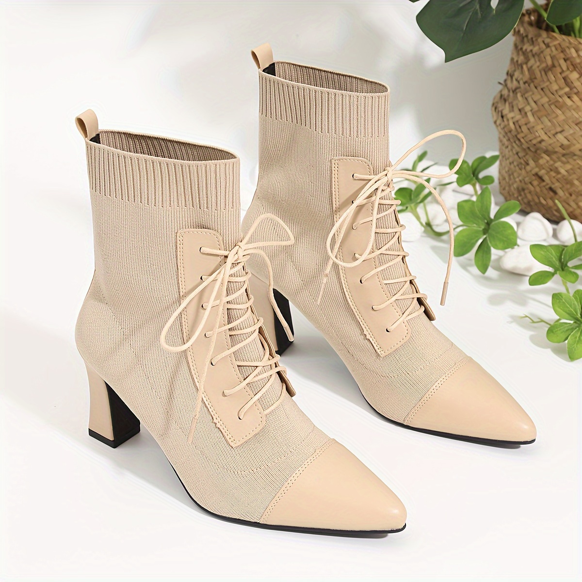 

Bottines à bout pour femmes avec boucle et bride élastique à la cheville - Talons élégants à bout de style western - Bottes de travail confortables pour femmes - Bottes d'hiver 2024